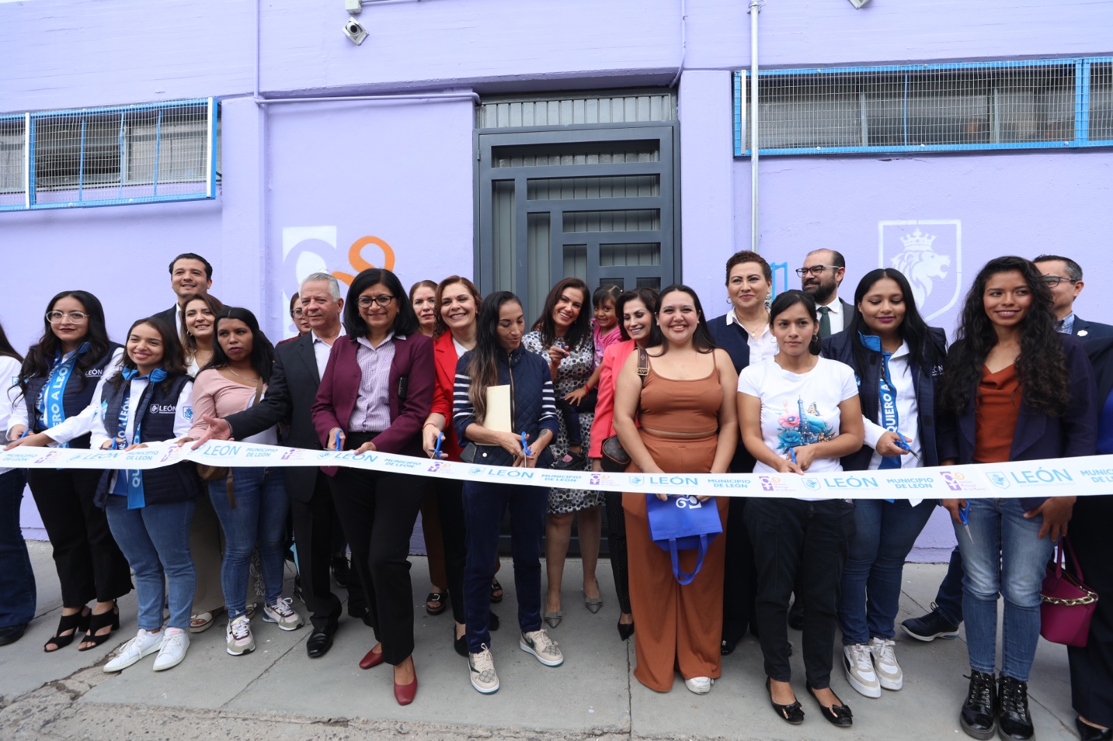 Con esperanza, trabajo y amor, se abre un nuevo espacio para las mujeres.